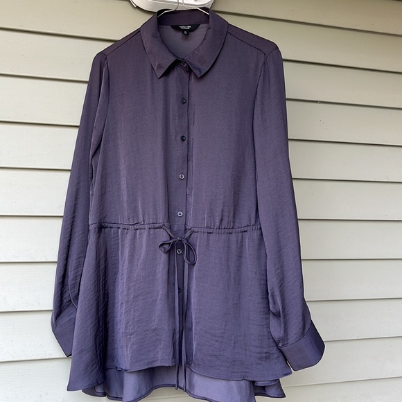 Like new Vera Wang lightweight drawstring waist, long top - Picture 2 of 15